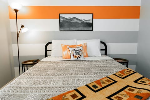 Second bedroom with Queen bed