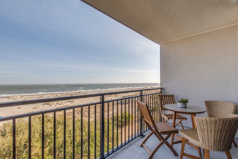Oceanfront Living Room Porch View