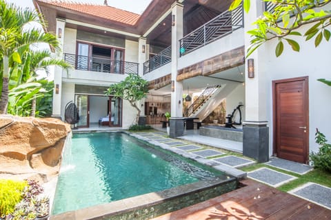 4 Bedroom villa with rice paddy views