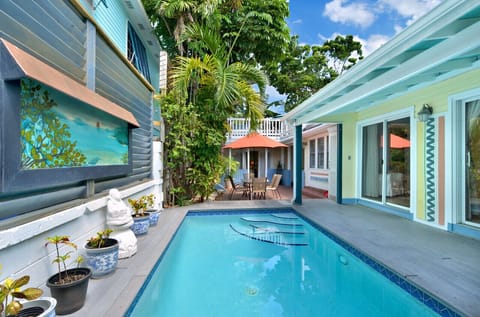 Private Courtyard Oasis with Swimming Pool