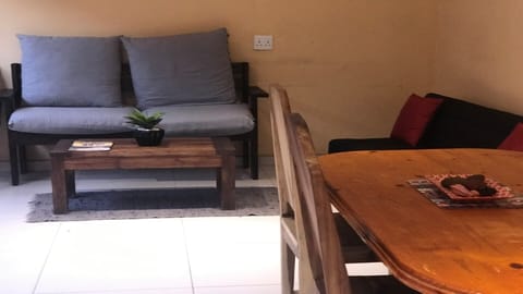 Essence of Africa Gästehaus Bed & Breakfast und Selbstversorger-Unterkunft Haus in Windhoek