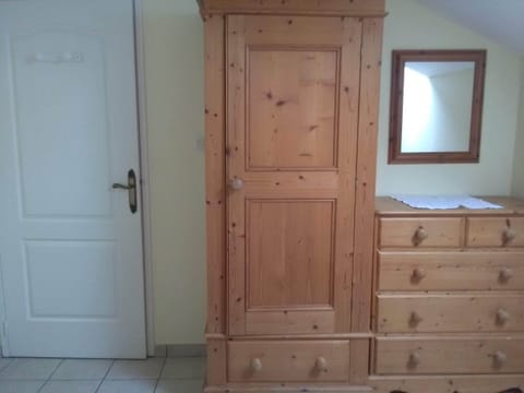 Farmhouse - bedroom 2 (ground floor)