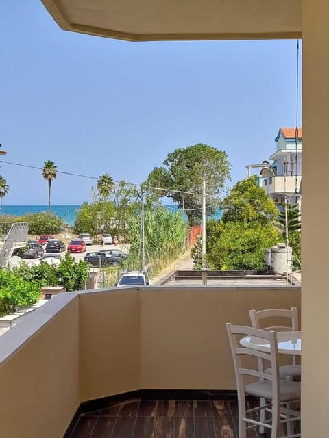 RESIDENCE EFFERRE 50 meters from the sea Apartment of 150 square meters, Montesilvano