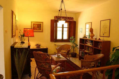 Reading & Computer Room