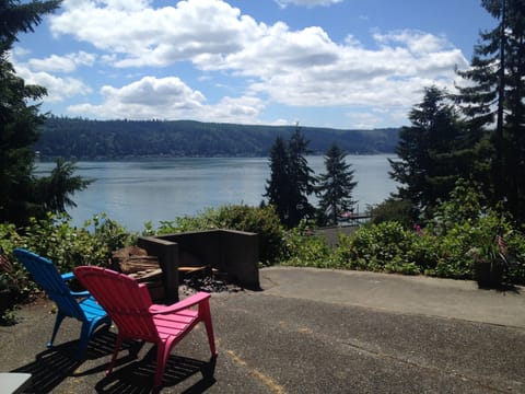 Sweeping Views of the Hood Canal