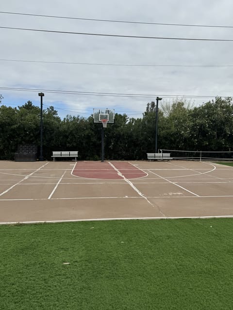 Sport court