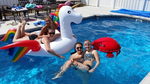 Plenty of room in the pool for an 8' unicorn and all her friends!