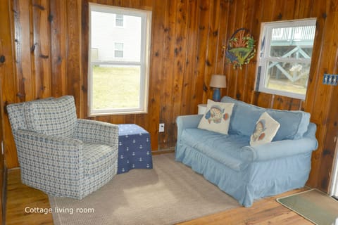 Cottage living area, TV w DVD player