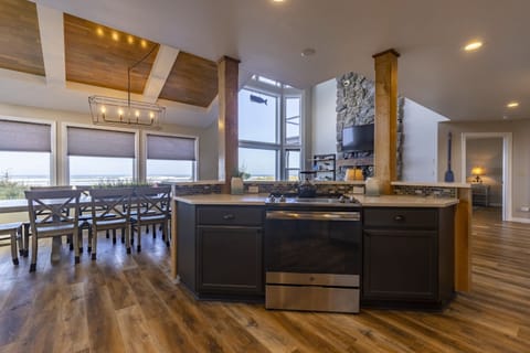 Kitchen and dining area