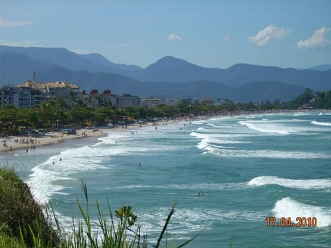 Beach nearby, sun loungers