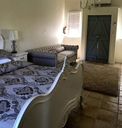 1 bedroom, Egyptian cotton sheets, iron/ironing board, free WiFi