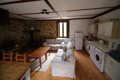 Open-plan lounge, dining & kitchen