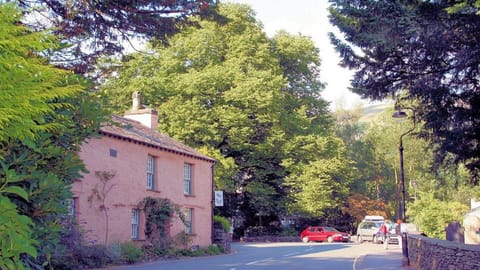 Onsite parking, car charging station