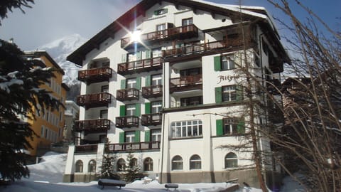 House Altein from the outside