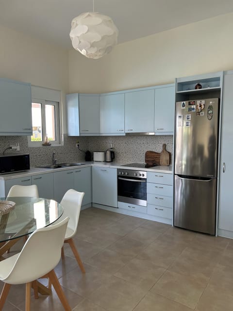 Fully equipped Kitchen open plan, microwave, coffee maker, kettle, toaster.
