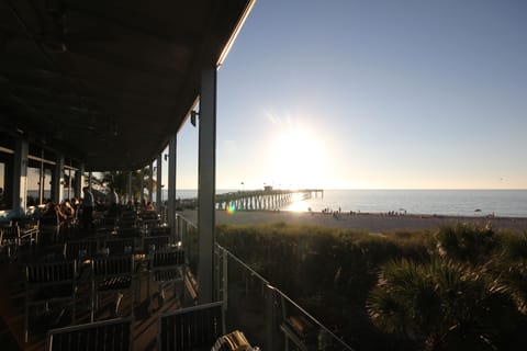 Beach nearby, sun loungers, beach towels