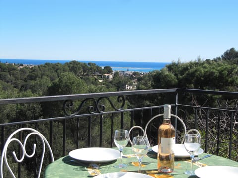 East terrace with sea view