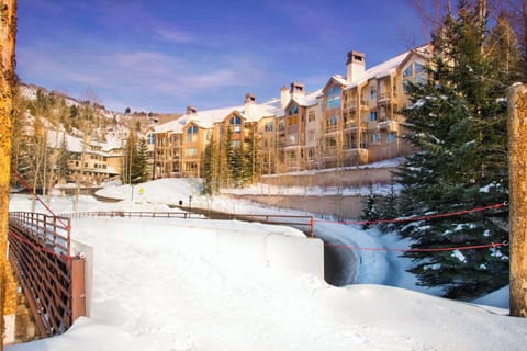 Skier Bridge Highlands Townhomes Slopeside Westview Mccoy Stonegate