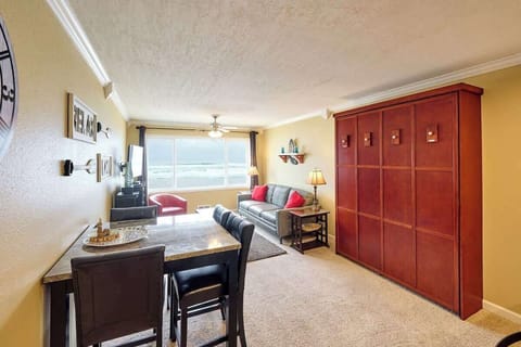 Welcome to Unit 320, Latitude Adjustment