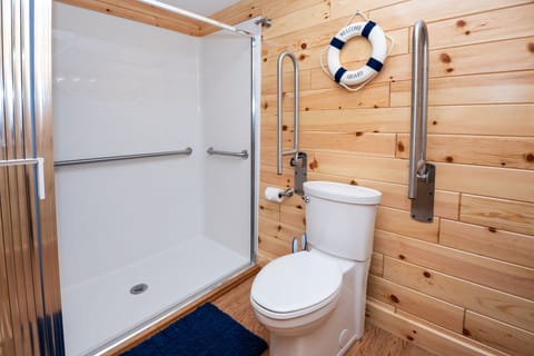 5 of the BR-BA suites are wheelchair-friendly with 30x60 roll-in showers.