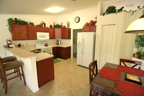 All OT Vacation Rentals are Professionally Cleaned & Sanitized after each guest! House in Lehigh Acres