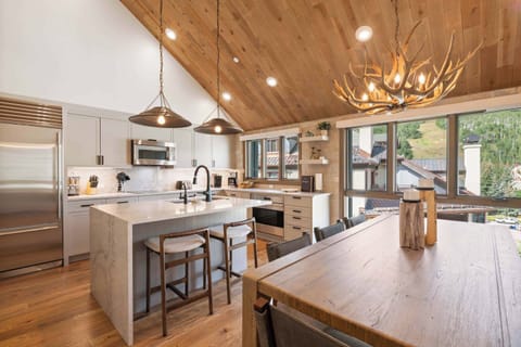 villagehall-13-9808_54755562778_o