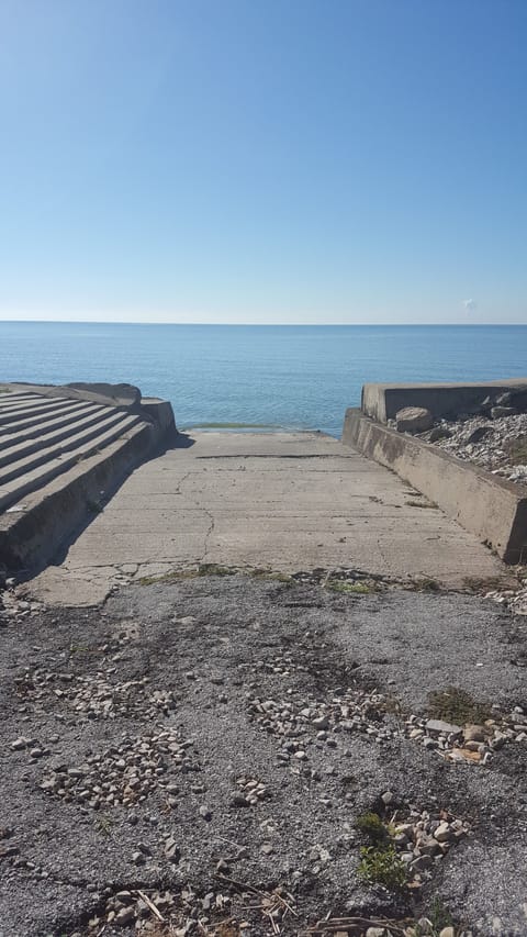 Boat Ramp up to 19 foot boat, launching for jet skis, kayaks, canoes, tubes, 