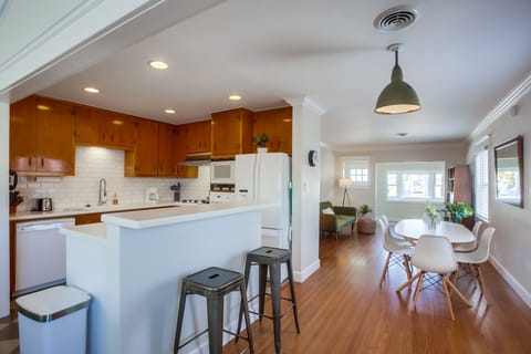 Full kitchen with everything you need for cooking a lovely dinner!