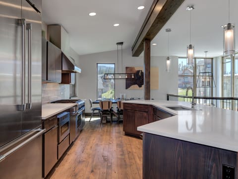 Homestead Chalet 6, Kitchen 3