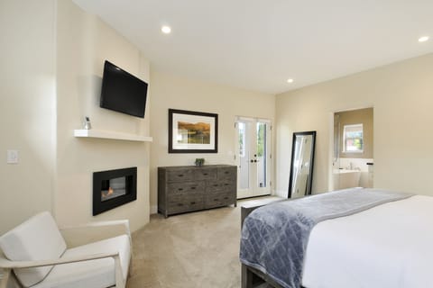 Master suite with gas fireplace 
