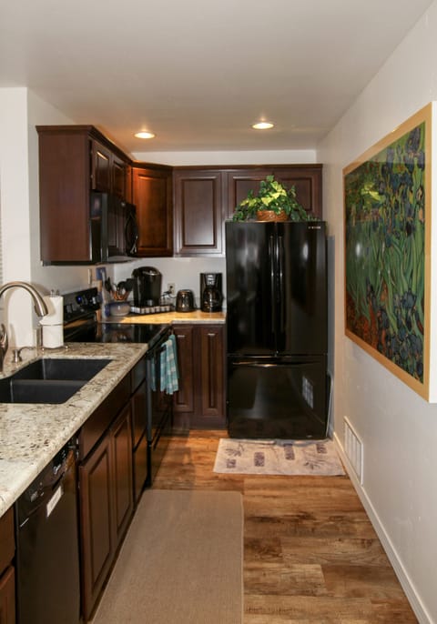 New kitchen with full size frig, stove, oven microwave, Keurig or Mr. Coffee pot