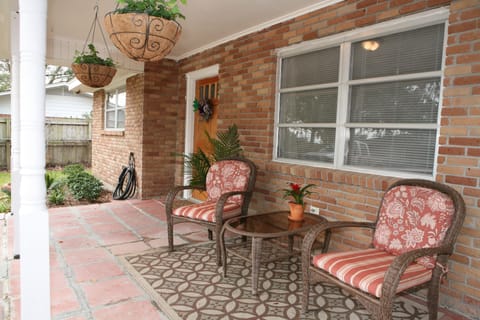Welcome to Cocoa's Cottage! Spacious front porch...
