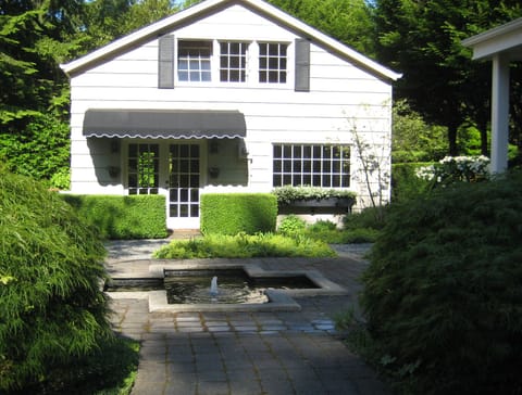 The cottage!