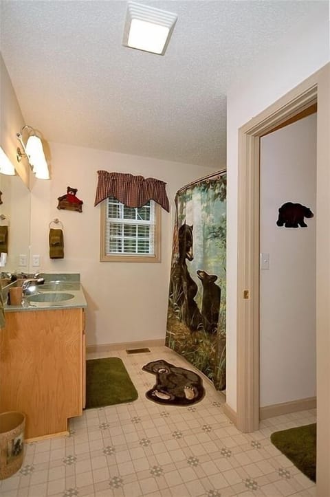 Bathroom #2 Upstairs with tub/shower