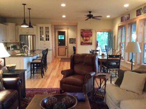 Looking back to the kitchen area