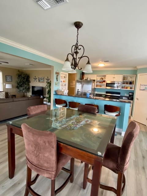 Dining table inside (2nd level)