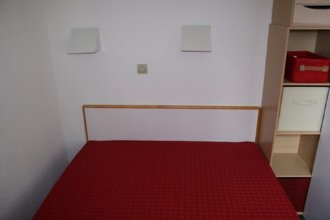 2 bedrooms