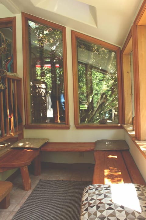 Cozy Reading Nook near front entrance.