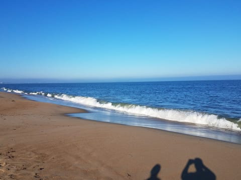 Beach nearby, sun loungers, beach towels