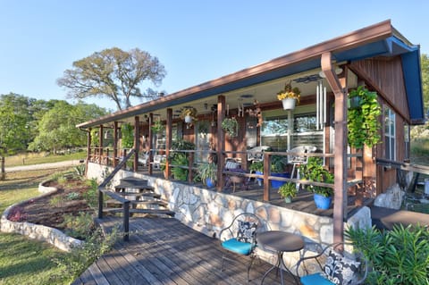 Front of house/front deck, front pasture exceptional unobstructed eclipse views