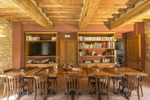 The Lounge with Library