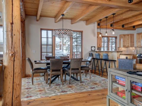 MMH 4 Harvest Moon Dining 4