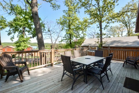 Patio area with gorgeous view of the lake!