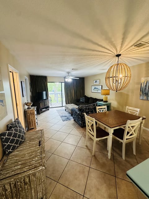 Living Room/Dining Room