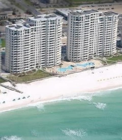 arial view of Silver Beach Towers East and West