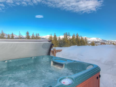 Big Sky, Robins Nest, Hot Tub, 1