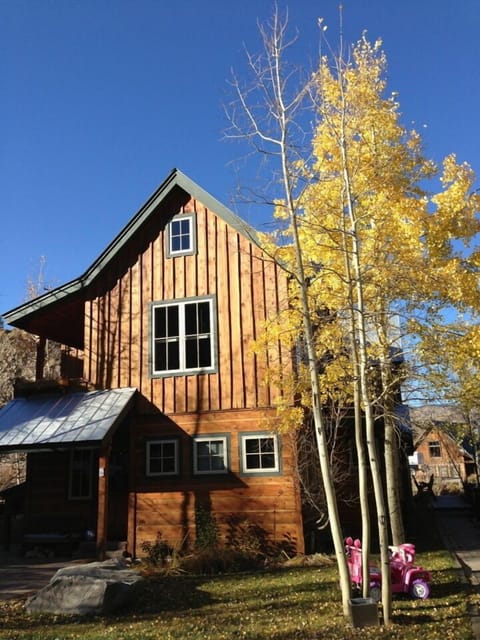 Don't forget to book for the Fall colors!