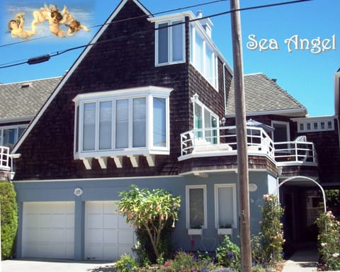 Sea Angel Front Elevation in a Coastal Cottage Style w/Old English Rose Trellis
