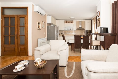 Appartement de luxe avec parking gratuit près de la vieille ville Appartement in Dubrovnik