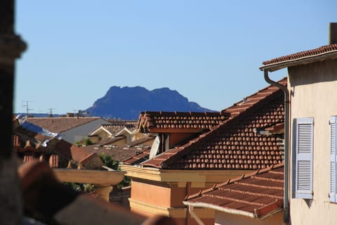 Rocher de Roquebrune, view from the terrace (zoom)